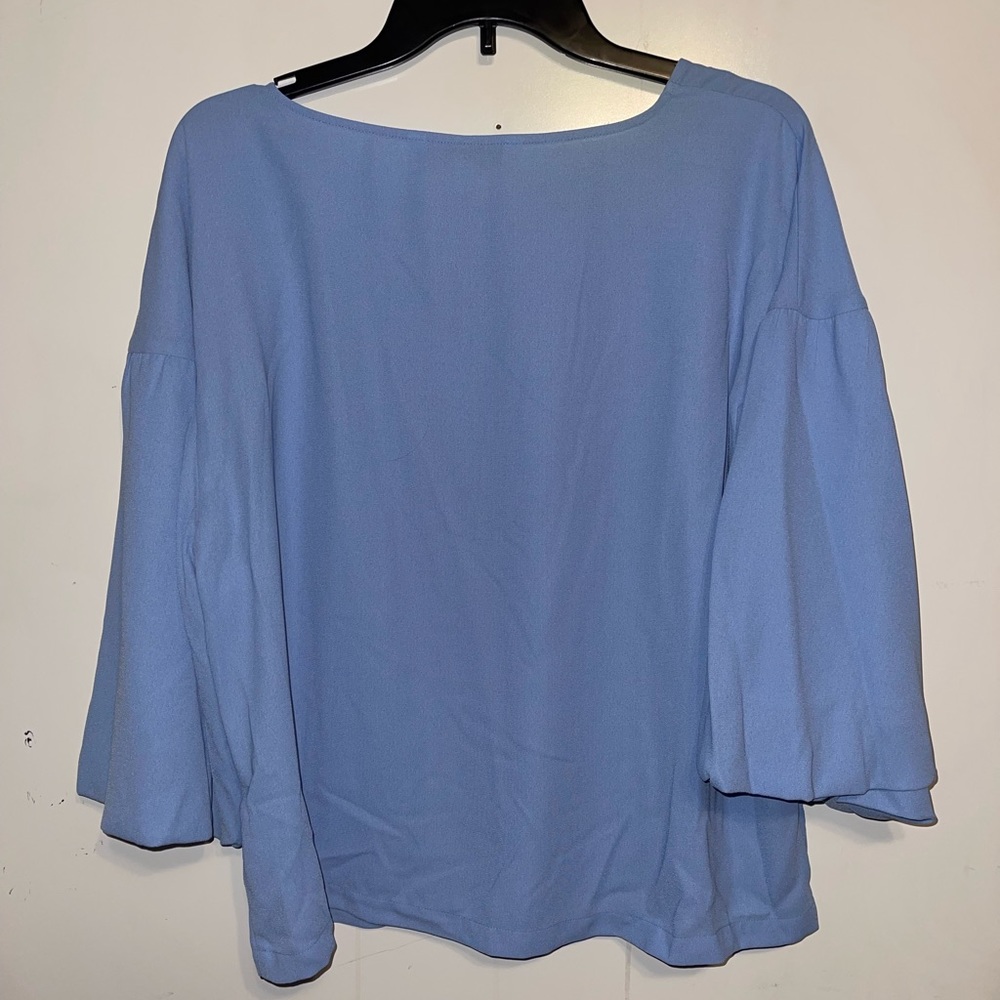 Blouse - Picture 2 of 3